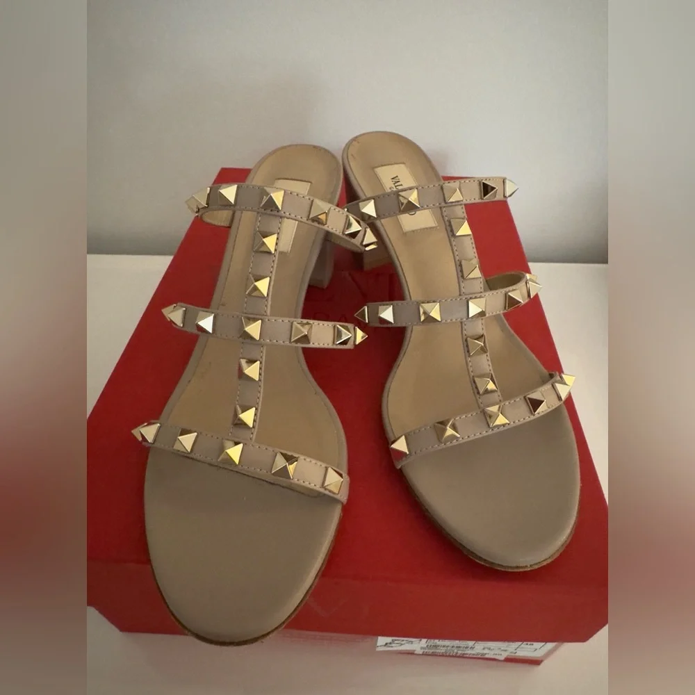 Valentino Rockstud Caged 60 Leather Sandal size 38 - Picture 6 of 9